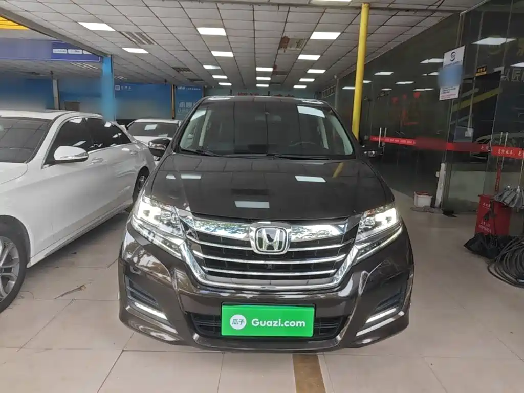 Honda Elysion — миниатюра 3
