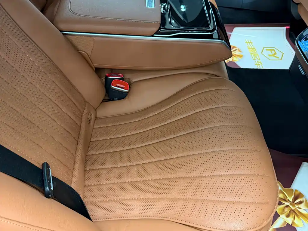 Mercedes-Benz S-Class — миниатюра 10