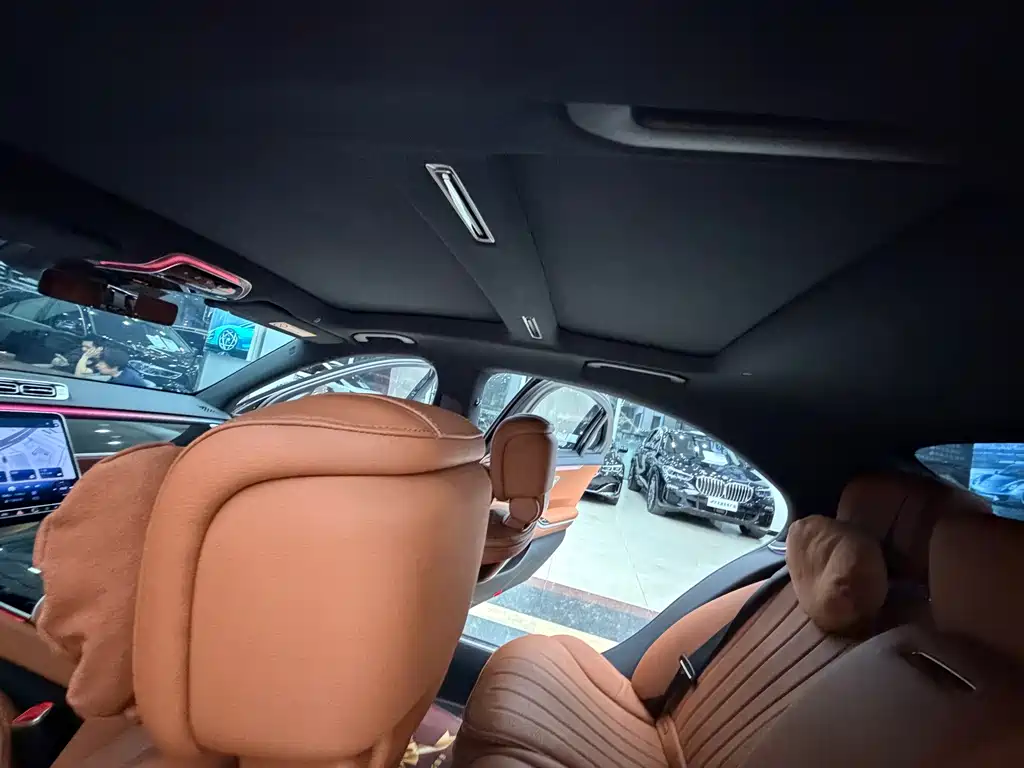 Mercedes-Benz S-Class — миниатюра 13
