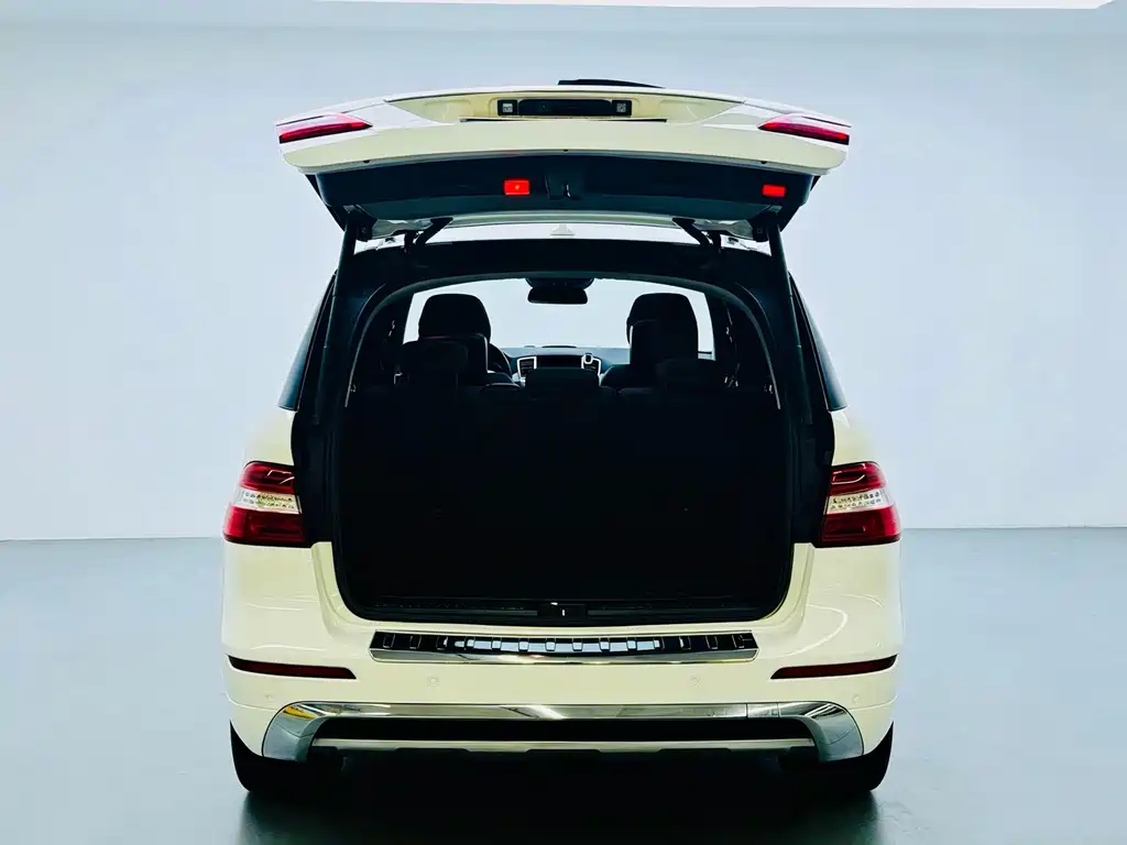 Mercedes-Benz M-Class — миниатюра 21