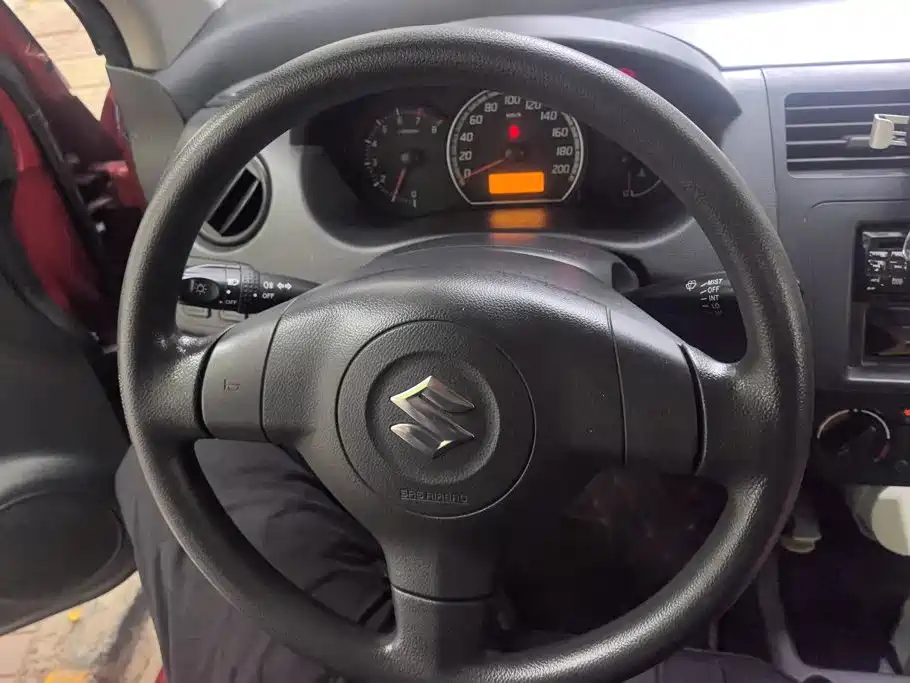 Suzuki Swift — миниатюра 15