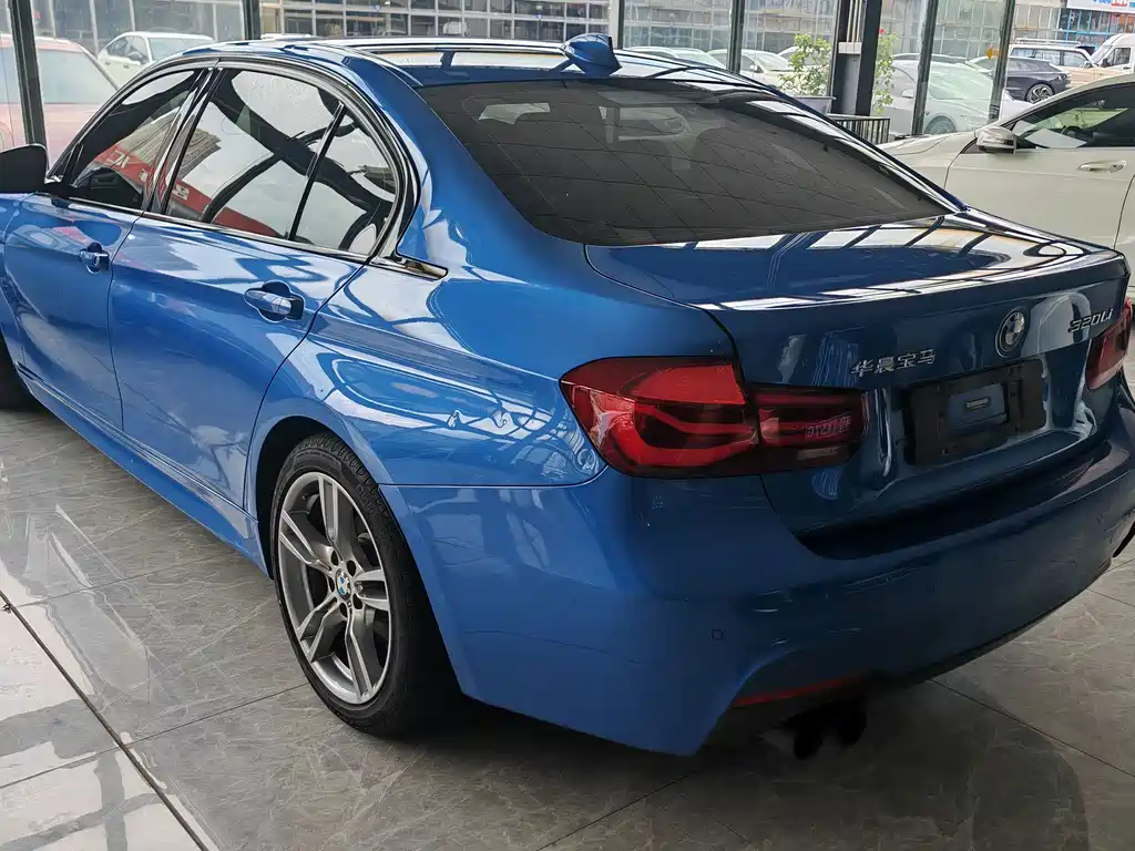 BMW 3 Series — миниатюра 3