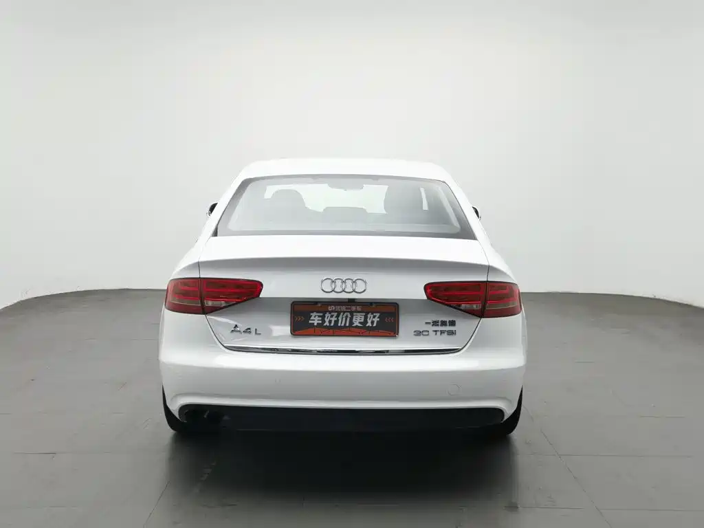 Audi A4L — миниатюра 4