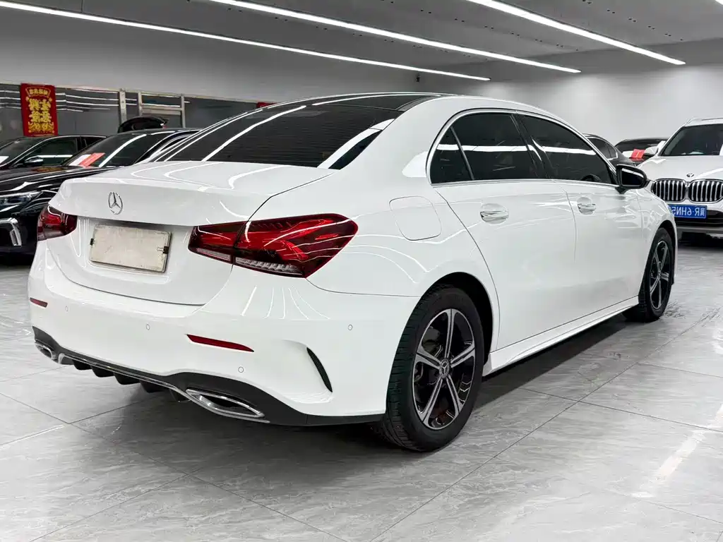 Mercedes-Benz A-Class — миниатюра 6