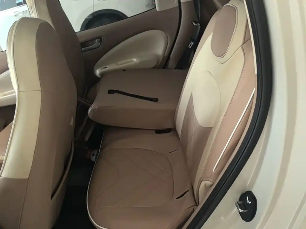 Wuling MINIEV — миниатюра 17