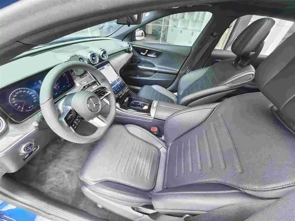 Mercedes-Benz C-Class — миниатюра 4