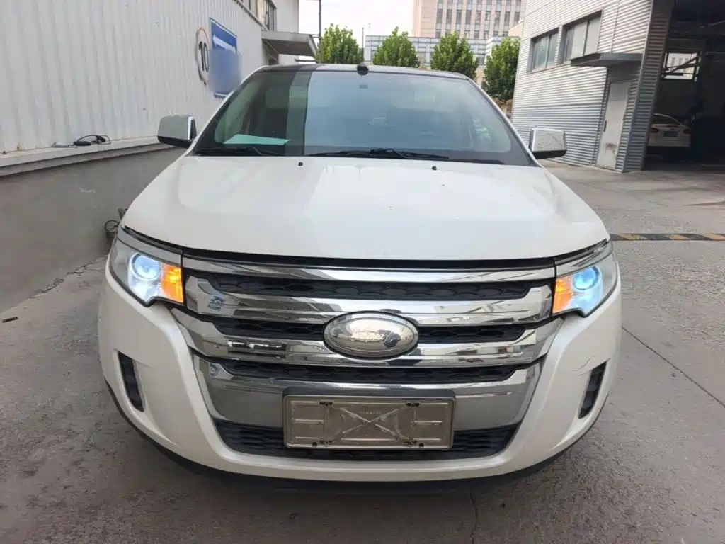 Ford Edge (Import) — миниатюра 3