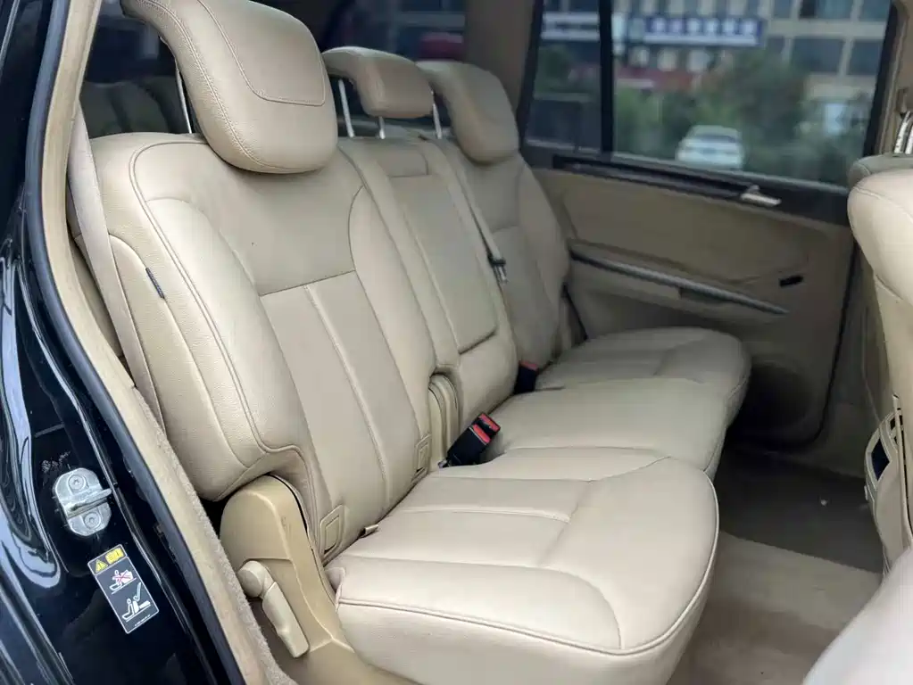 Mercedes-Benz GL-Class — миниатюра 7