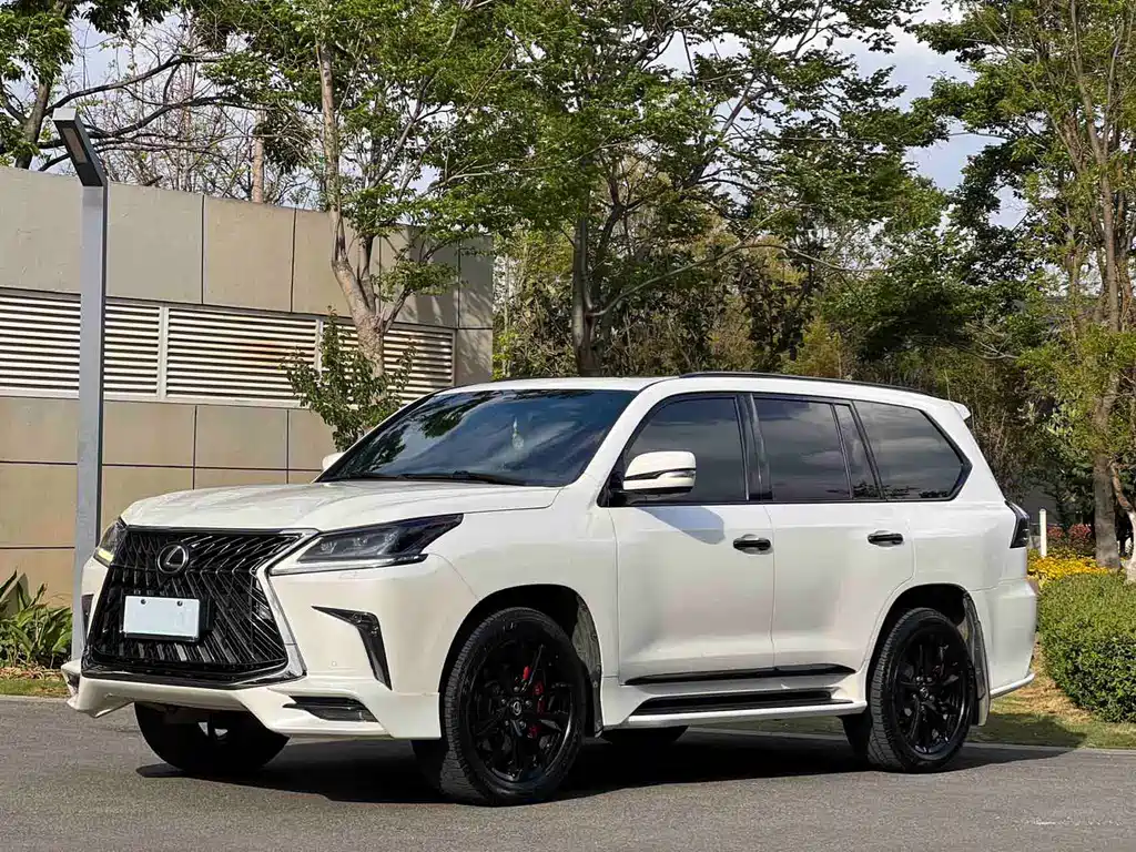 Lexus LX 2016