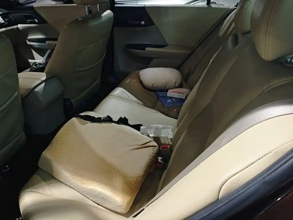 Honda Accord — миниатюра 17