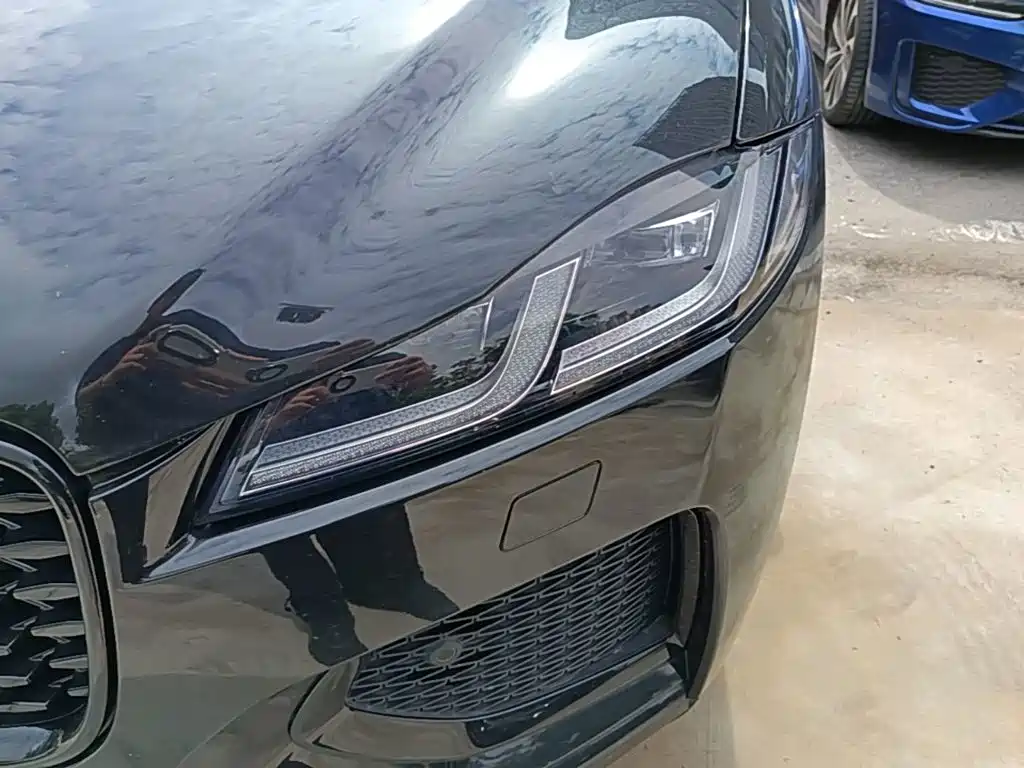 Jaguar F-PACE — миниатюра 24