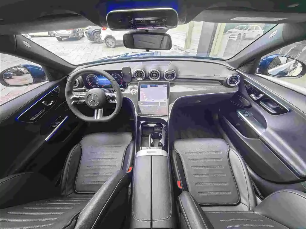 Mercedes-Benz C-Class — миниатюра 5