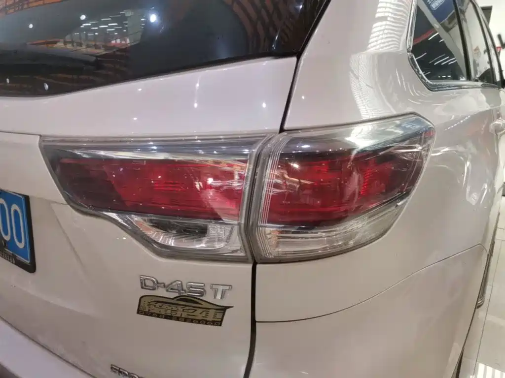 Toyota Highlander — миниатюра 8