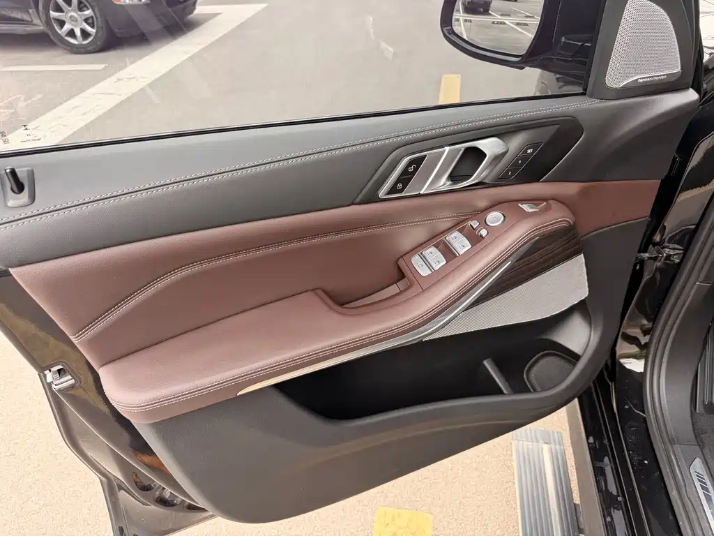 BMW X5 — миниатюра 9