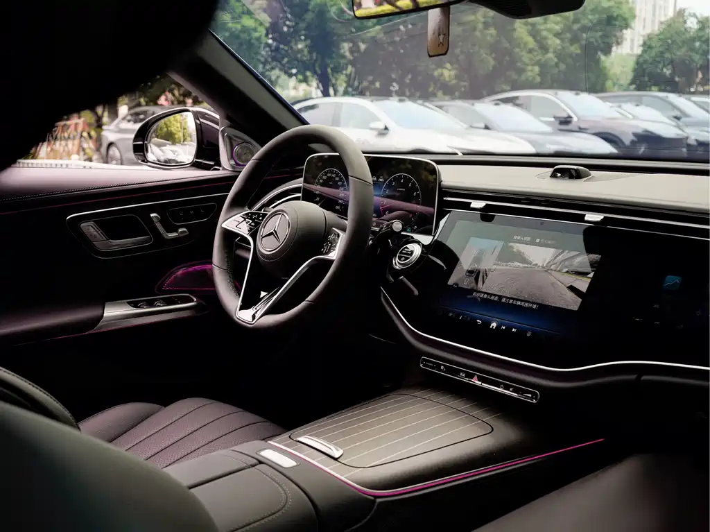 Mercedes-Benz E-Class — миниатюра 15