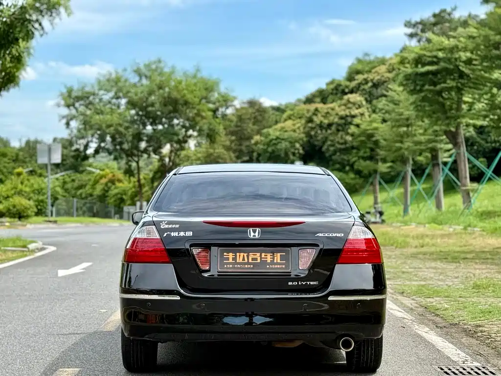 Honda Accord — миниатюра 6