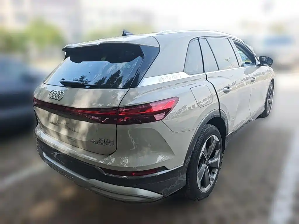 Audi Q5 e-tron — миниатюра 10