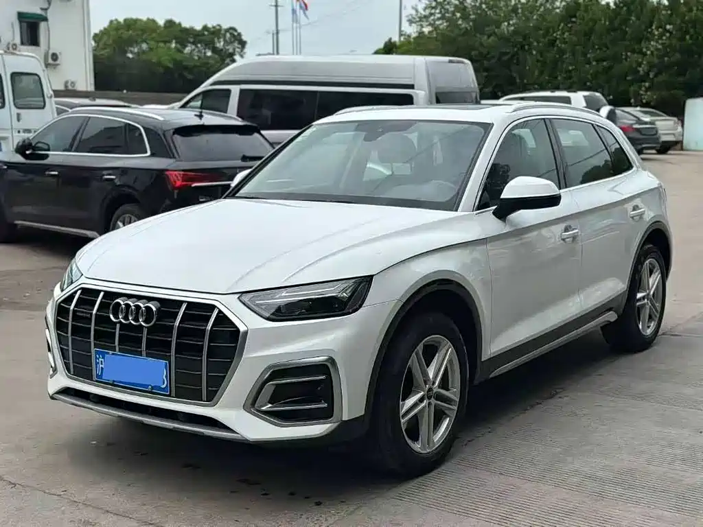 Audi Q5L — миниатюра 2