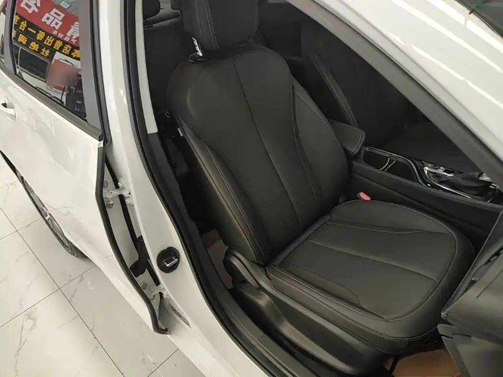 Buick Verano — миниатюра 25