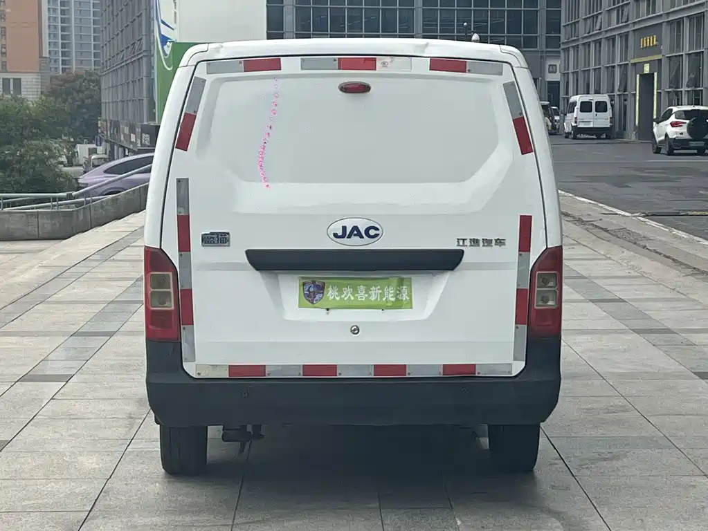 JAC Bluecat — миниатюра 8