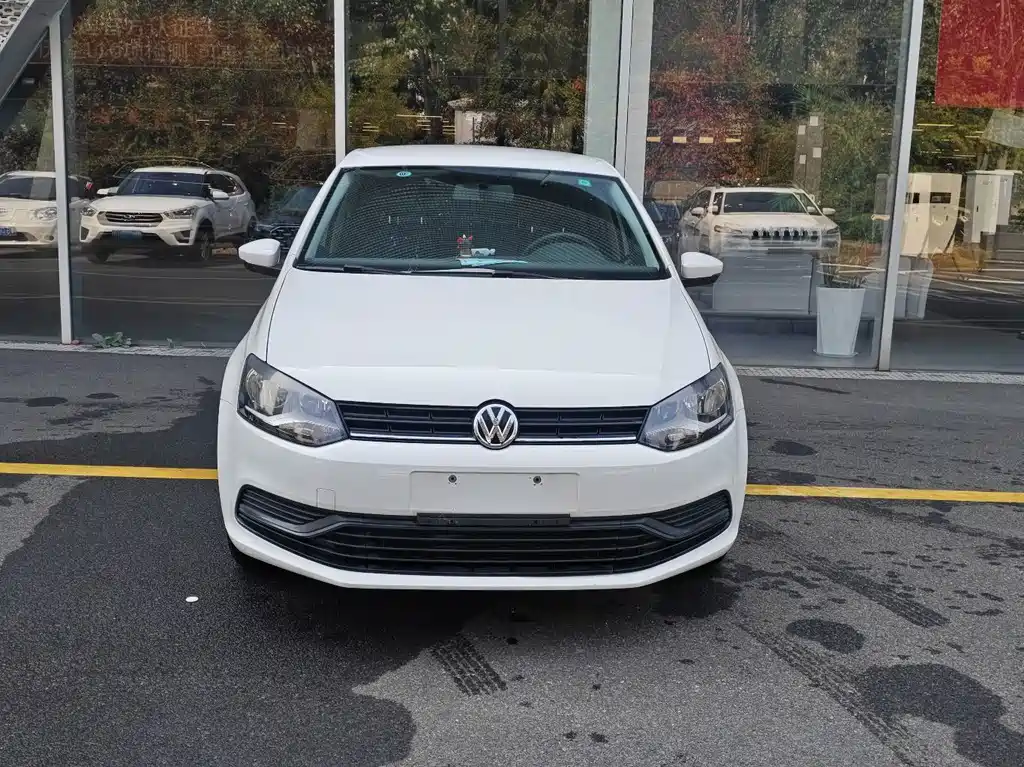 Volkswagen Polo — миниатюра 2