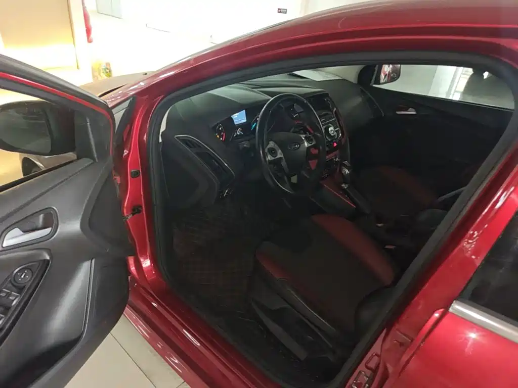 Ford Focus — миниатюра 16