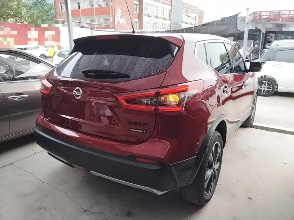 Nissan Qashqai — миниатюра 7
