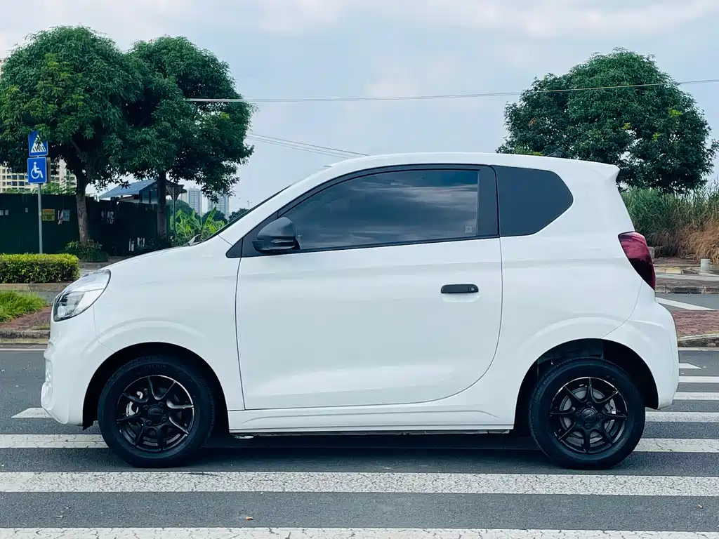 Roewe Clever — миниатюра 8
