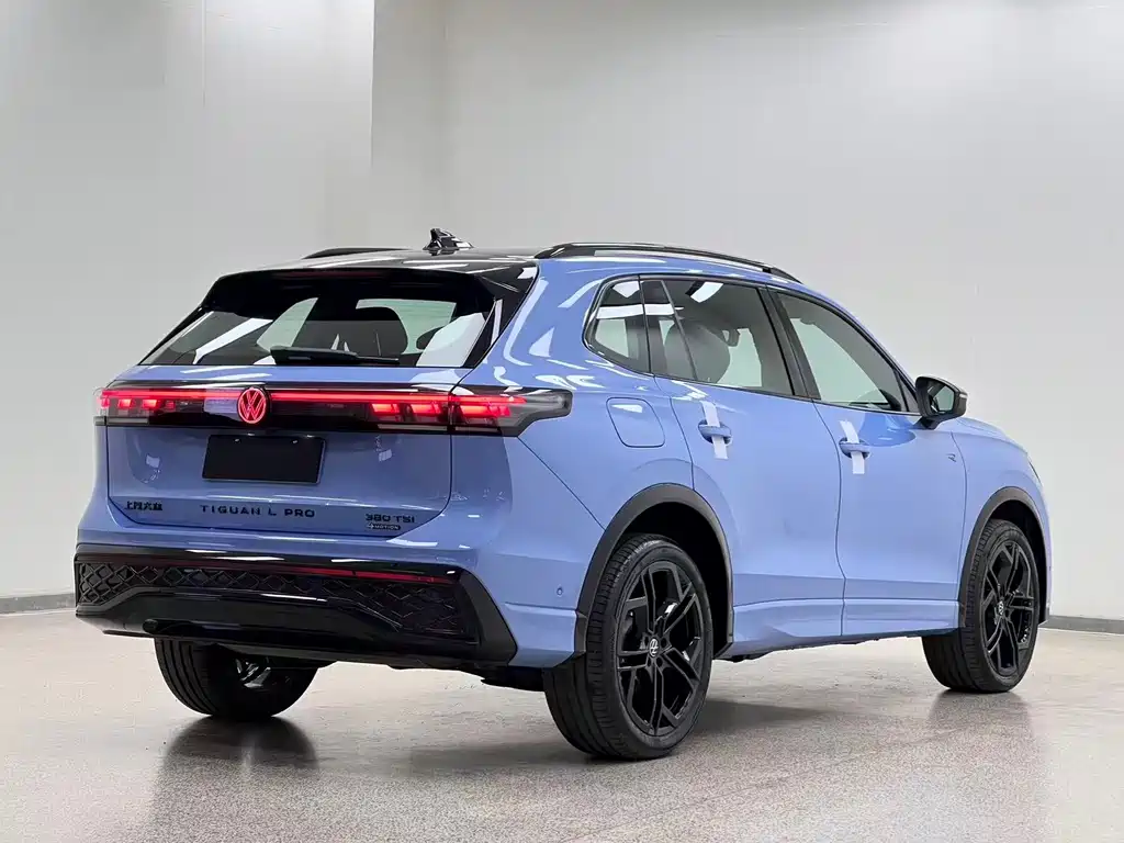 Volkswagen Tiguan L — миниатюра 4