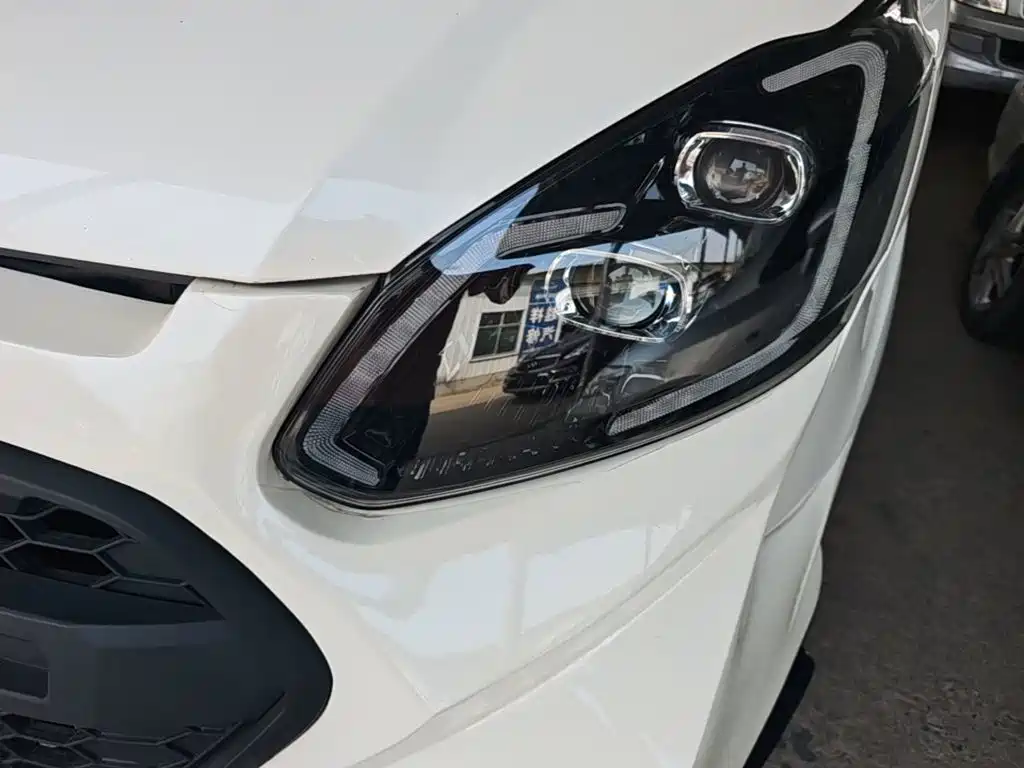 Ford Tourneo — миниатюра 24