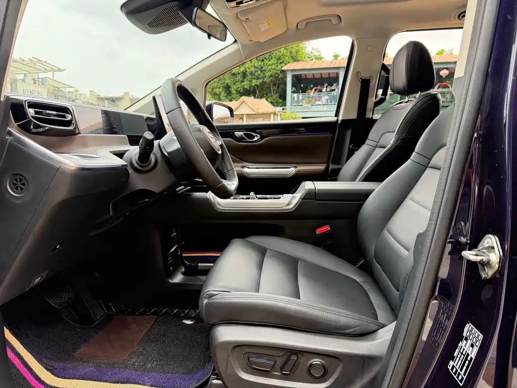 GAC Motor Trumpchi E8 PHEV — миниатюра 5