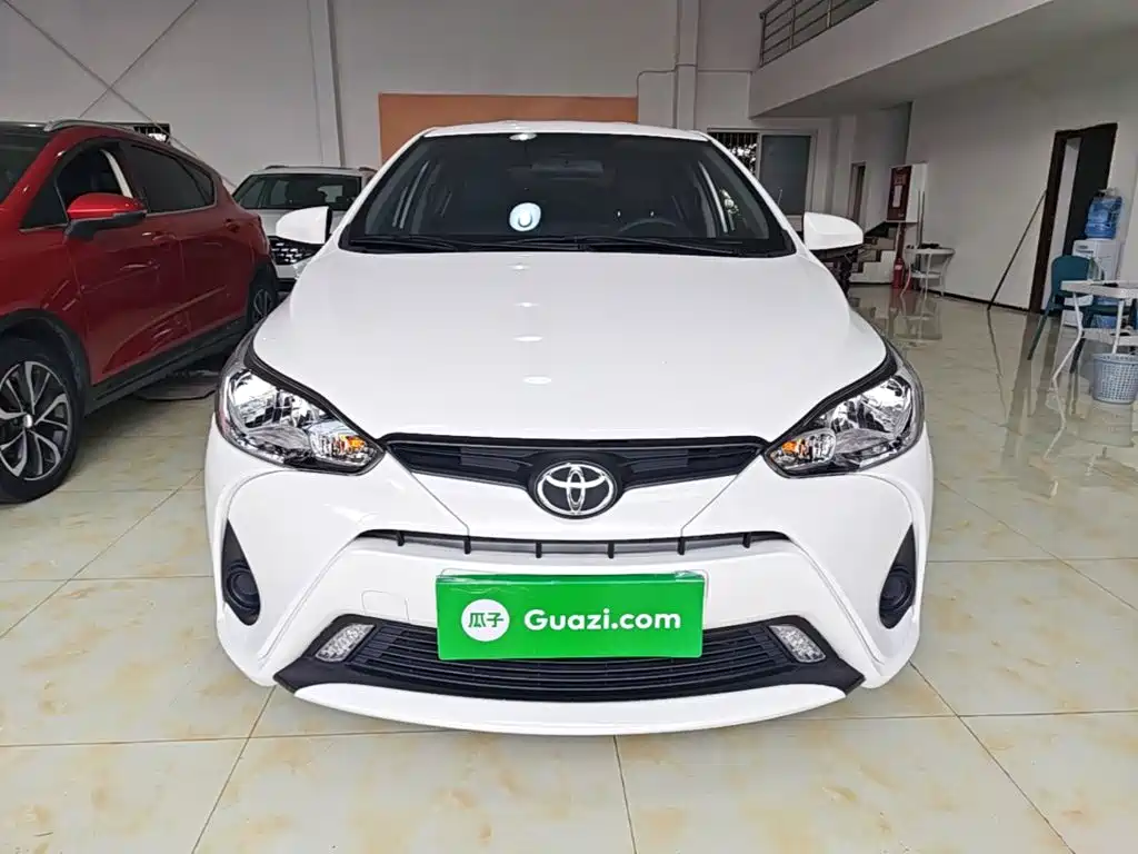 Toyota Yaris L — миниатюра 3