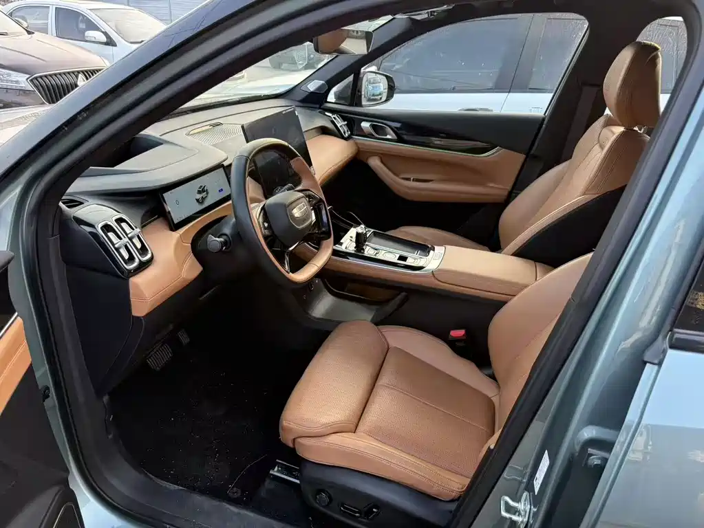 Geely Boyue L — миниатюра 2