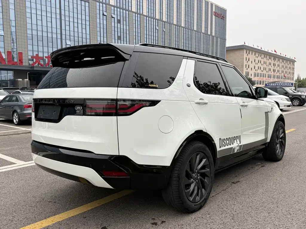 Land Rover Discovery — миниатюра 6