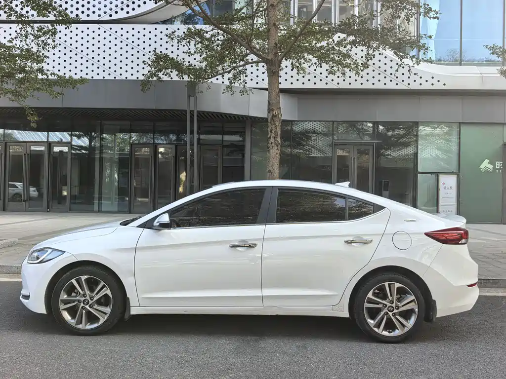Hyundai Elantra 1.6L Auto Smart Dazzle · Elite Type, фото 6