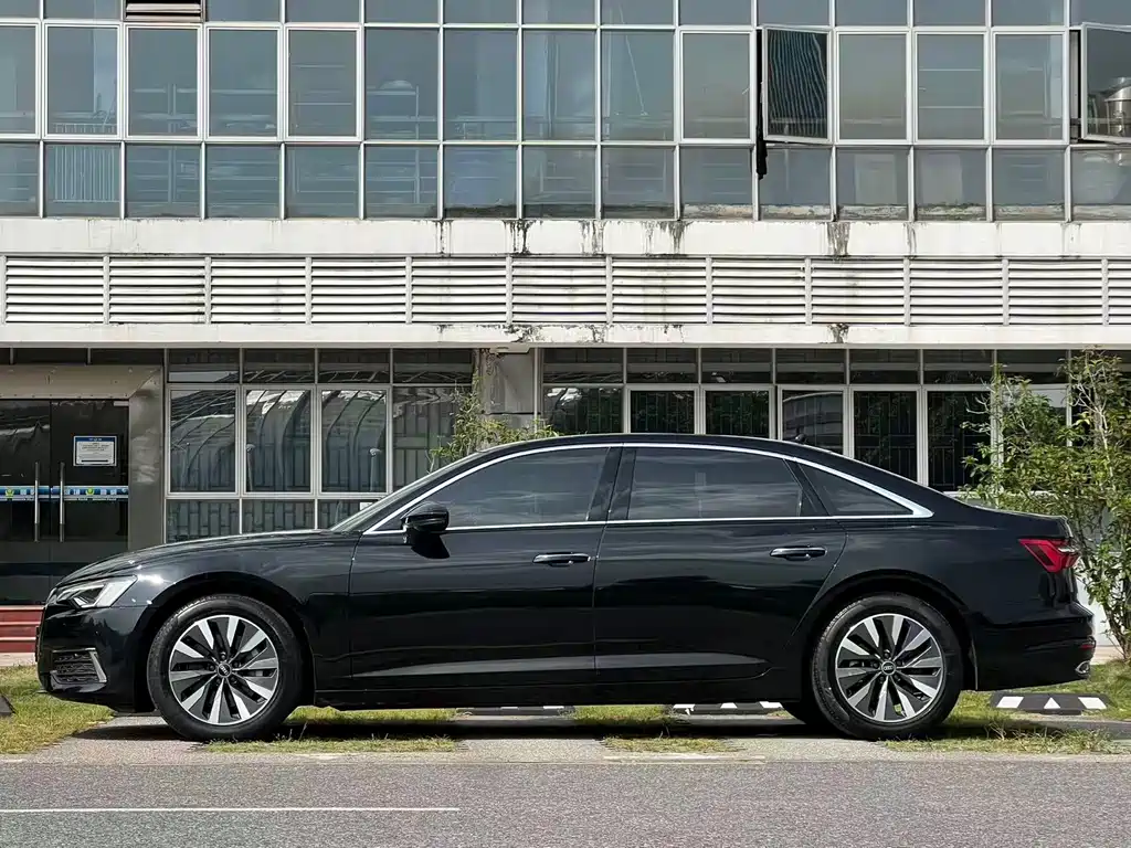 Audi A6L — миниатюра 20