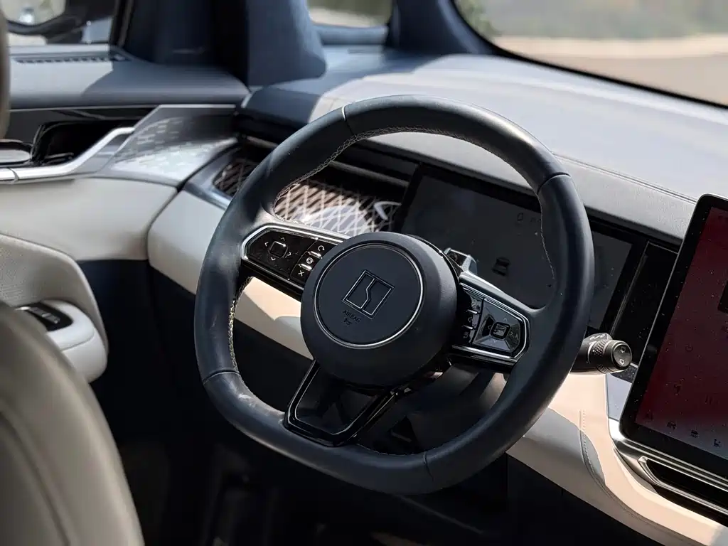 ZEEKR EXTREME KRYPTON 009