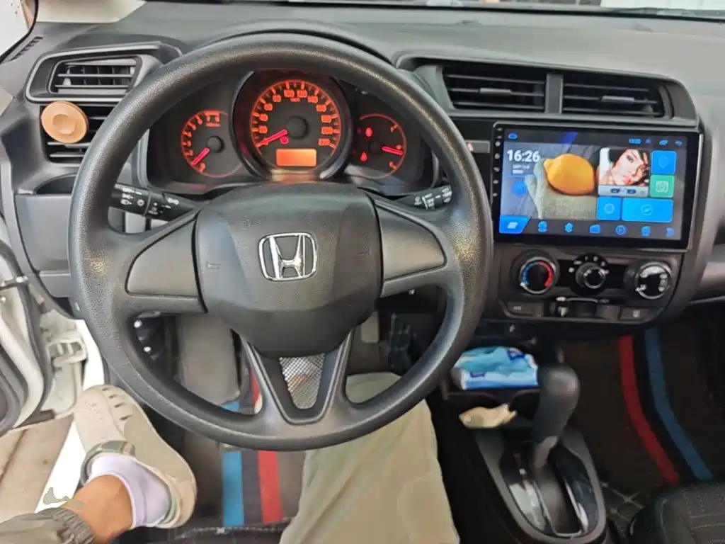 Honda Fit — миниатюра 11