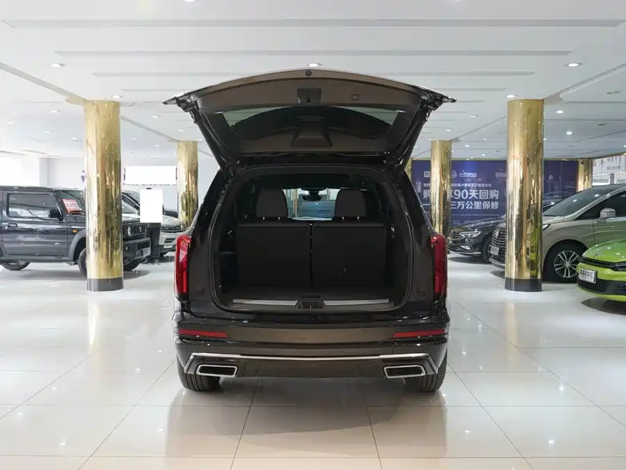 Cadillac XT6 — миниатюра 7