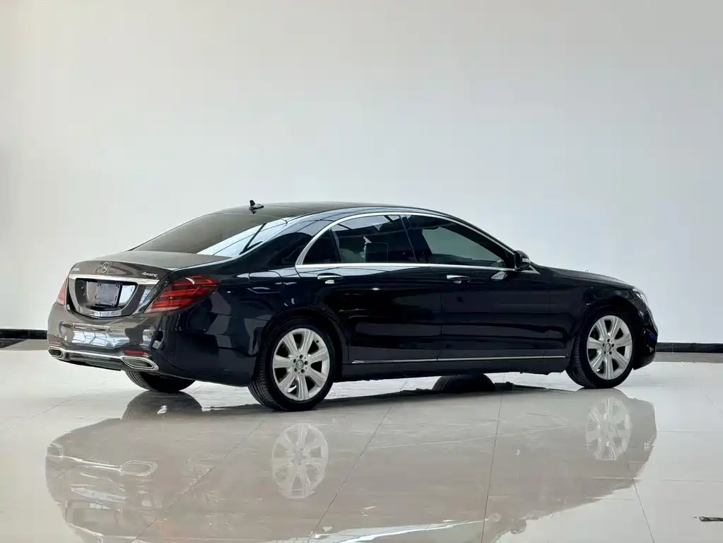 Mercedes-Benz S-Class — миниатюра 13