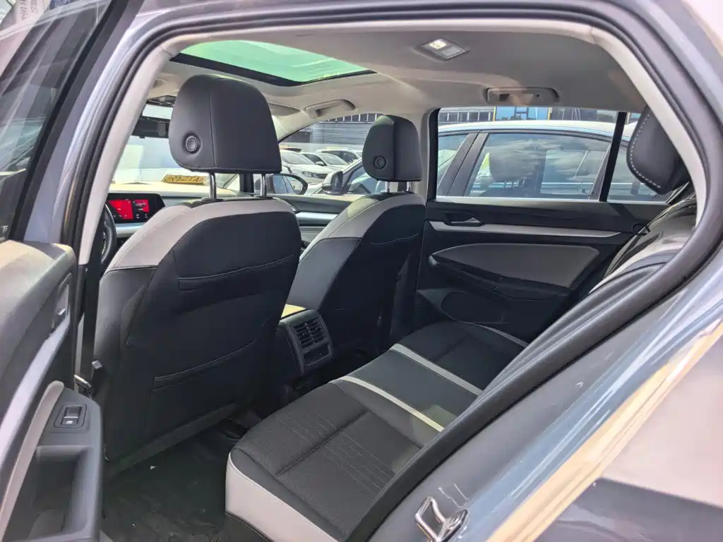 Volkswagen Golf — миниатюра 7