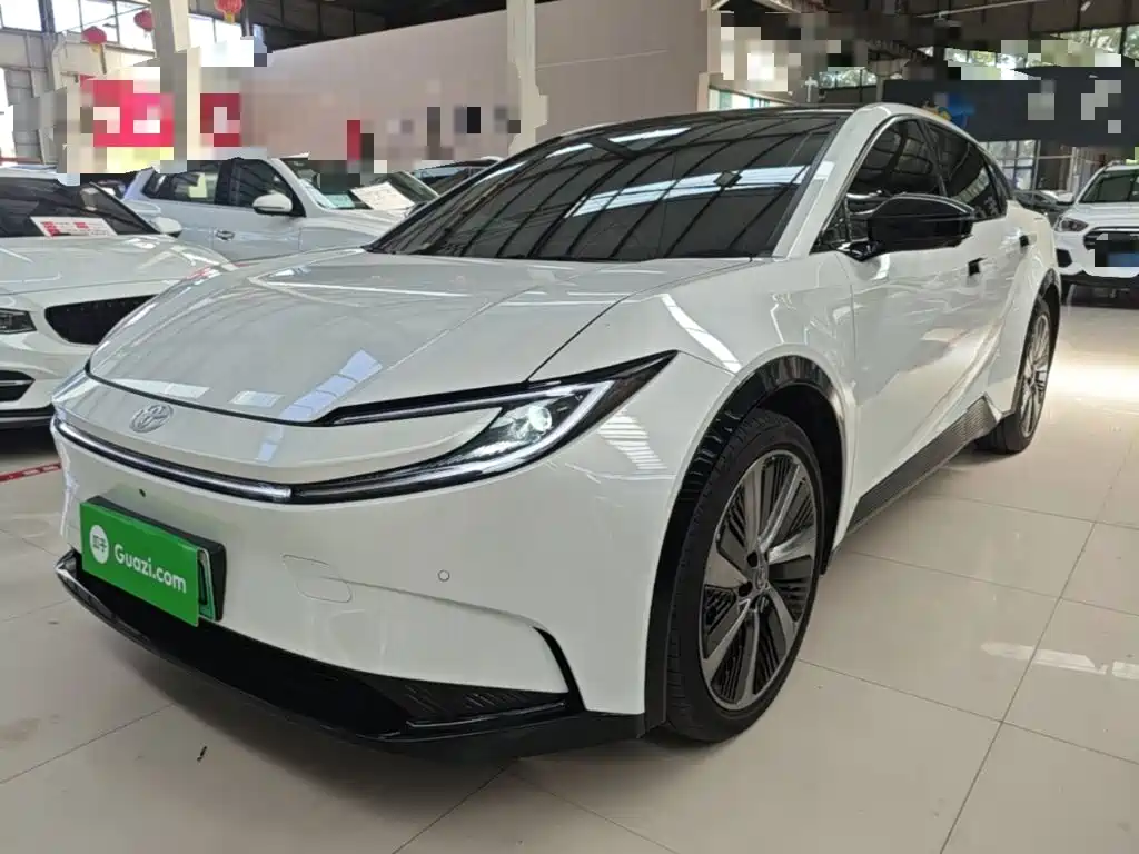 Toyota bZ5 — миниатюра 2