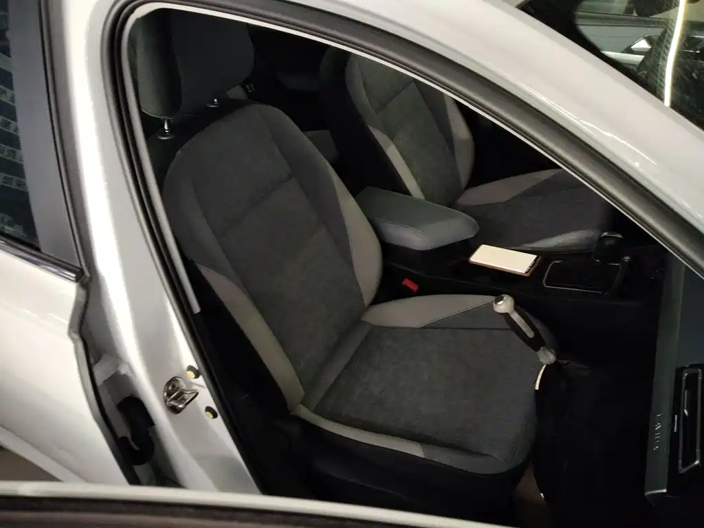 Volkswagen Lavida — миниатюра 25