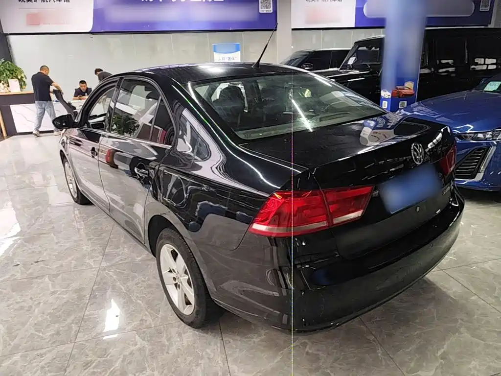 Volkswagen Santana — миниатюра 5