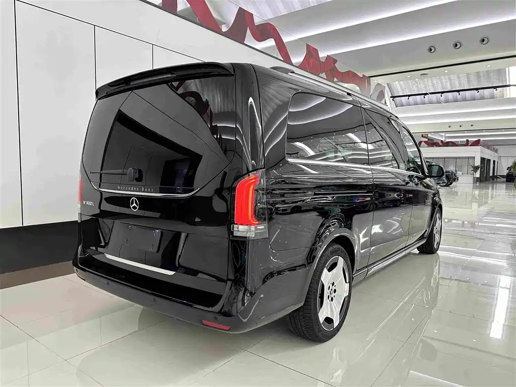 Mercedes-Benz V-Class — миниатюра 3