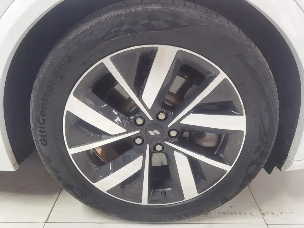 Li Auto Li L7 — миниатюра 18
