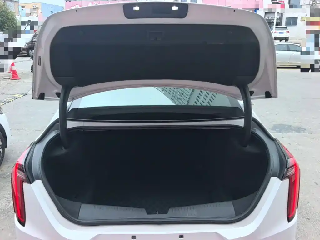 Cadillac CT4 — миниатюра 19