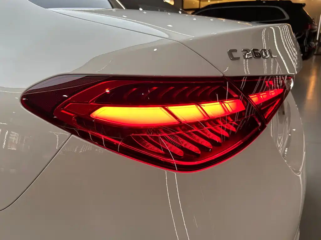 Mercedes-Benz C-Class — миниатюра 36