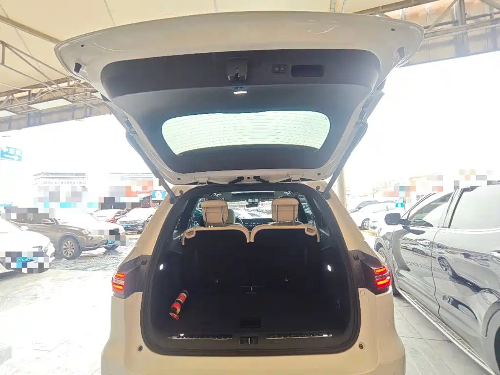 Li Auto Li ONE — миниатюра 19