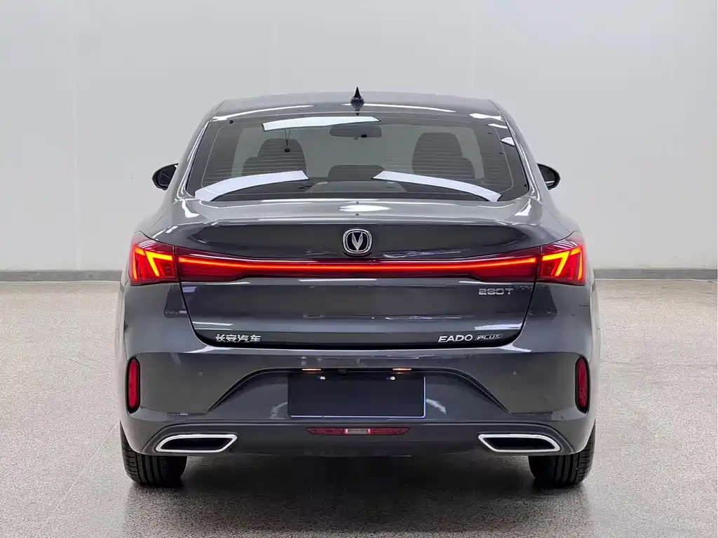 Changan Eado — миниатюра 5